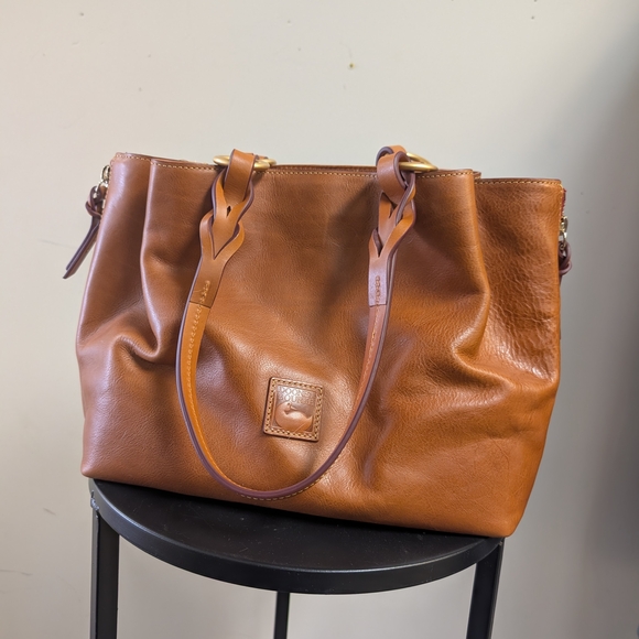 Dooney & Bourke Florentine Zip Barlow - Picture 8 of 12